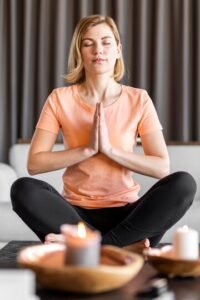 full-shot-woman-meditating-indoors_23-2148897869-200x300 Alo Yoga The Brand The Style The Lifestyle